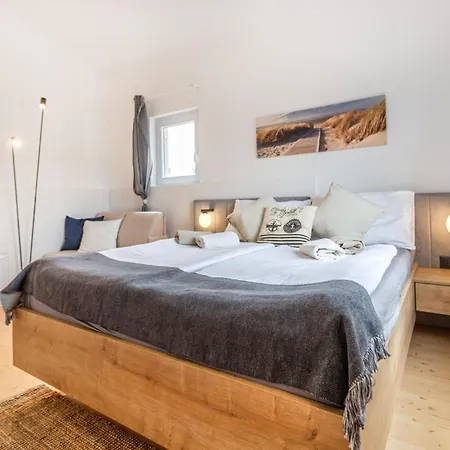 Beautiful In With Wifi Izola