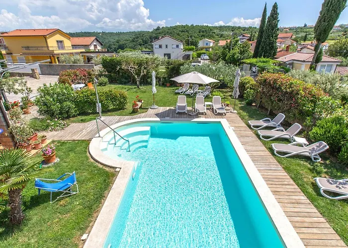 Beautiful In With Wifi Apartment